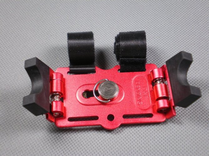 Stativ na kolo pro fotoaparát GPS, GoPro, červený (SKcv)