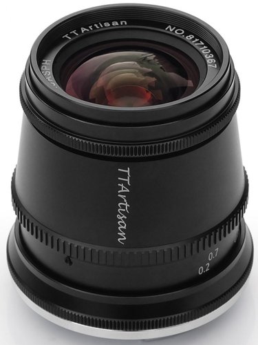 TTArtisan 17mm f/1.4 (APS-C) for Leica L
