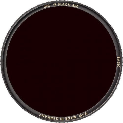 B+W 95mm infračervený filtr IR černo červený 830 BASIC (093)