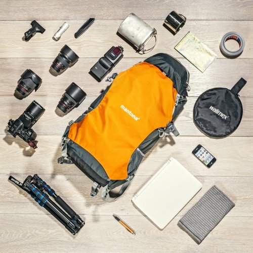 Mantona ElementsPro 40 Camera Backpack (Orange)