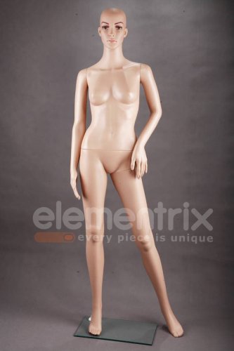 Figurína dámská, světlá barva kůže, výška 175cm