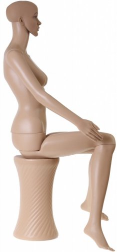 Figurína dámská sedící, světlá barva kůže, výška 135cm