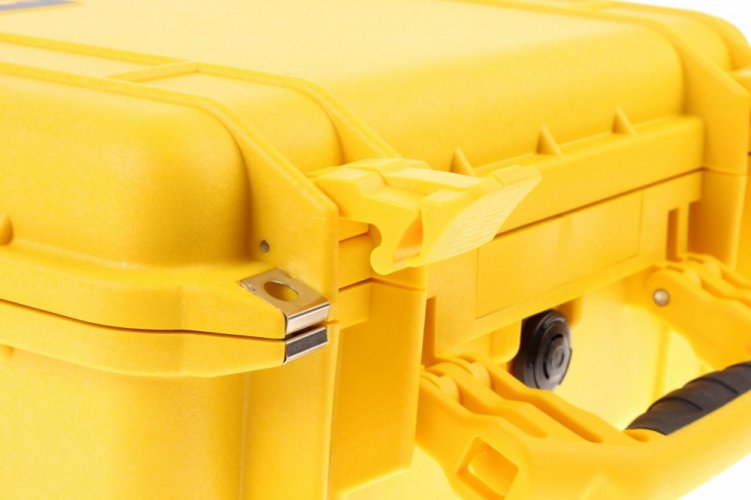 Peli™ Case 1450 Suitcase without Foam (Yellow)