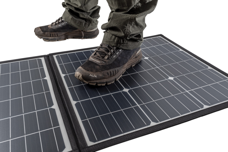 B&W Outdoor Cases BW Outdoor Cases energy.case - solar panel 200W