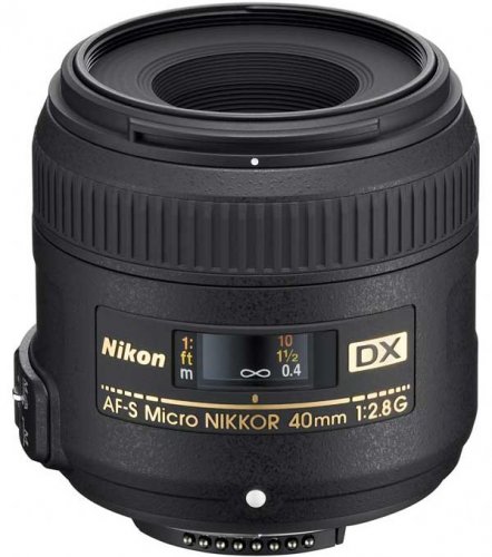 Nikon AF-S DX Nikkor 40mm f/2,8G Micro Objektiv