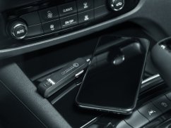 Nabíjačka do auta CarMAX 2x Qualcomm Quick Charge 2.0, čierna farba (USB-C kábel)