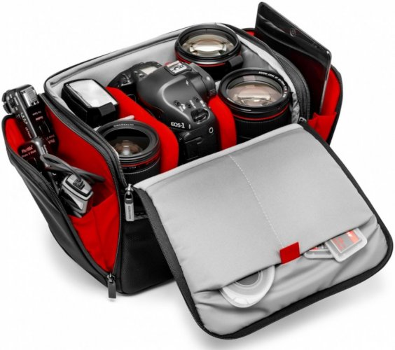 Manfrotto Advanced Camera Shoulder Bag A7 for DSLR, rain cover