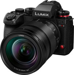 Panasonic Lumix S1RII Body + 24-105mm F/4