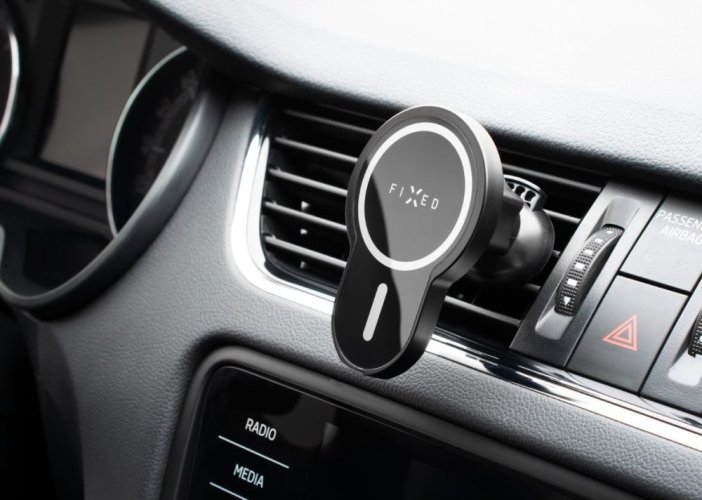 Držák FIXED MagClick s bezdrátovým nabíjením a podporou MagSafe, 15 W, černý