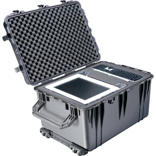 Peli™ Case 1660 Suitcase with Foam (Black)