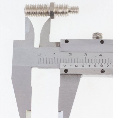 forDSLR skrutka 3/8″ a 1/4″ dĺžka 36,5mm