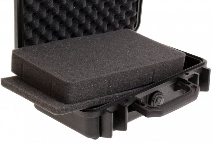 Peli™ Case 1170 Koffer mit Schaumstoff (Schwarz)