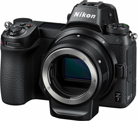 Nikon Z7 + FTZ Adapter F-Bajonett